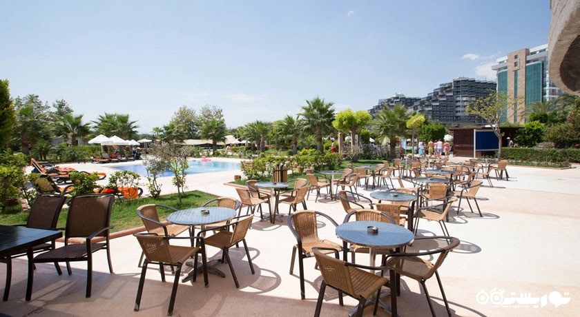 رستوران فضای باز هتل شروود بریز ز ریزورت